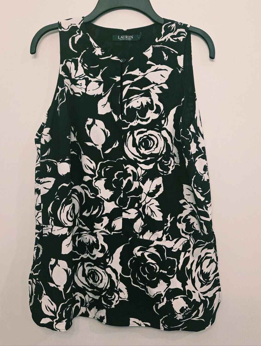 LAUREN Ralph Lauren Black & White Floral Sleeveless Top Size 8